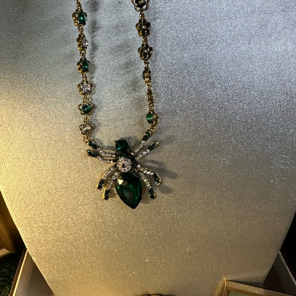 Unique spider 🕷️ necklace new year glam - Picture 6 of 8